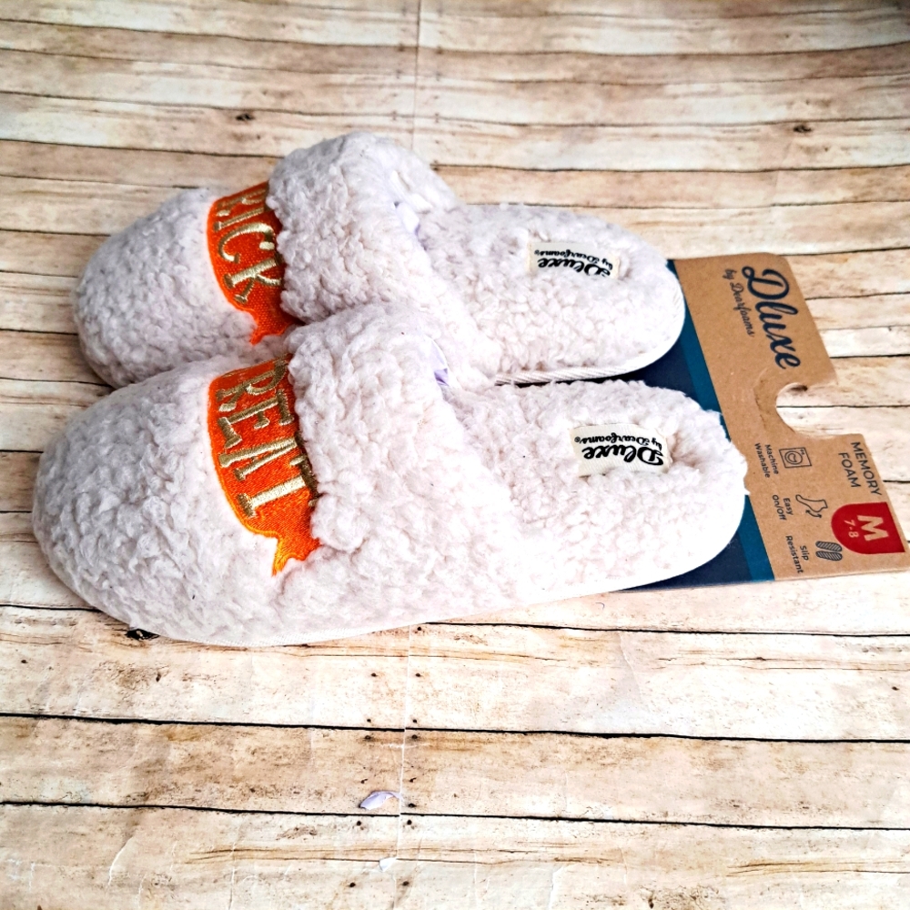Dluxe Dearfoams Fluffy Halloween Cream and Orange Women's House Slippers